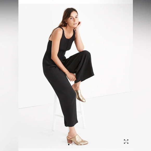 Madewell Smocked Button-Front Crop Jumpsuit size 2 color Black - Picture 1 of 11